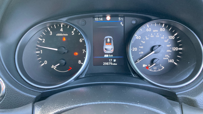 Nissan Qashqai 1.3 DiG-T N-Connecta 5dr Petrol Hatchback